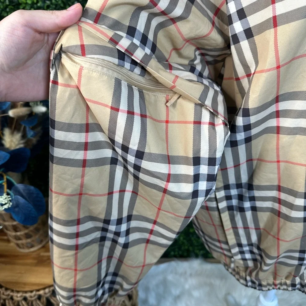 Men’s Burberry Golf nova check quarter zip pull‎ over